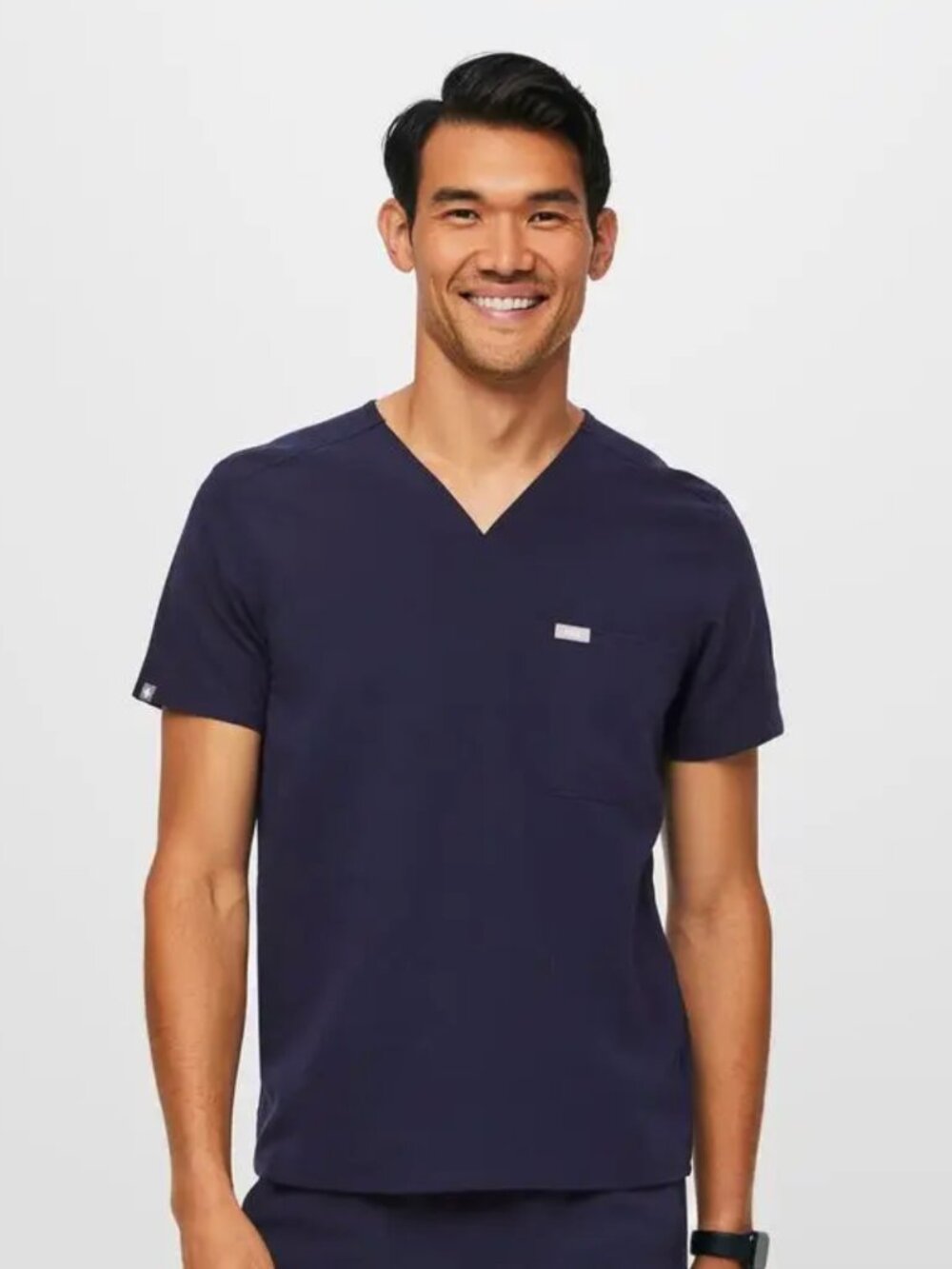 FIGS Men’s Chisec 3 Pocket Scrub Top Navy XS Unisex
